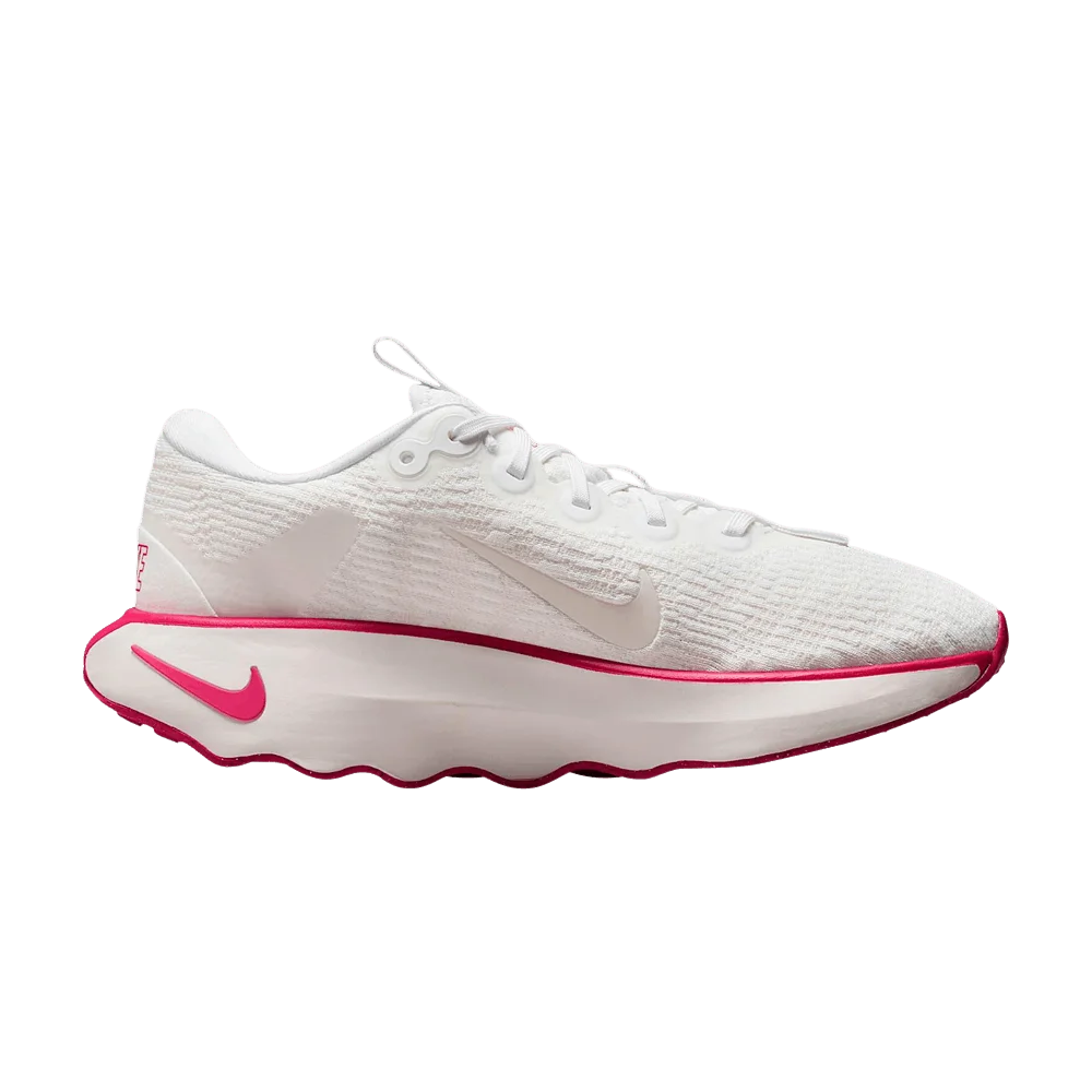 Кроссовки Nike Wmns Motiva 'White Rush Pink'