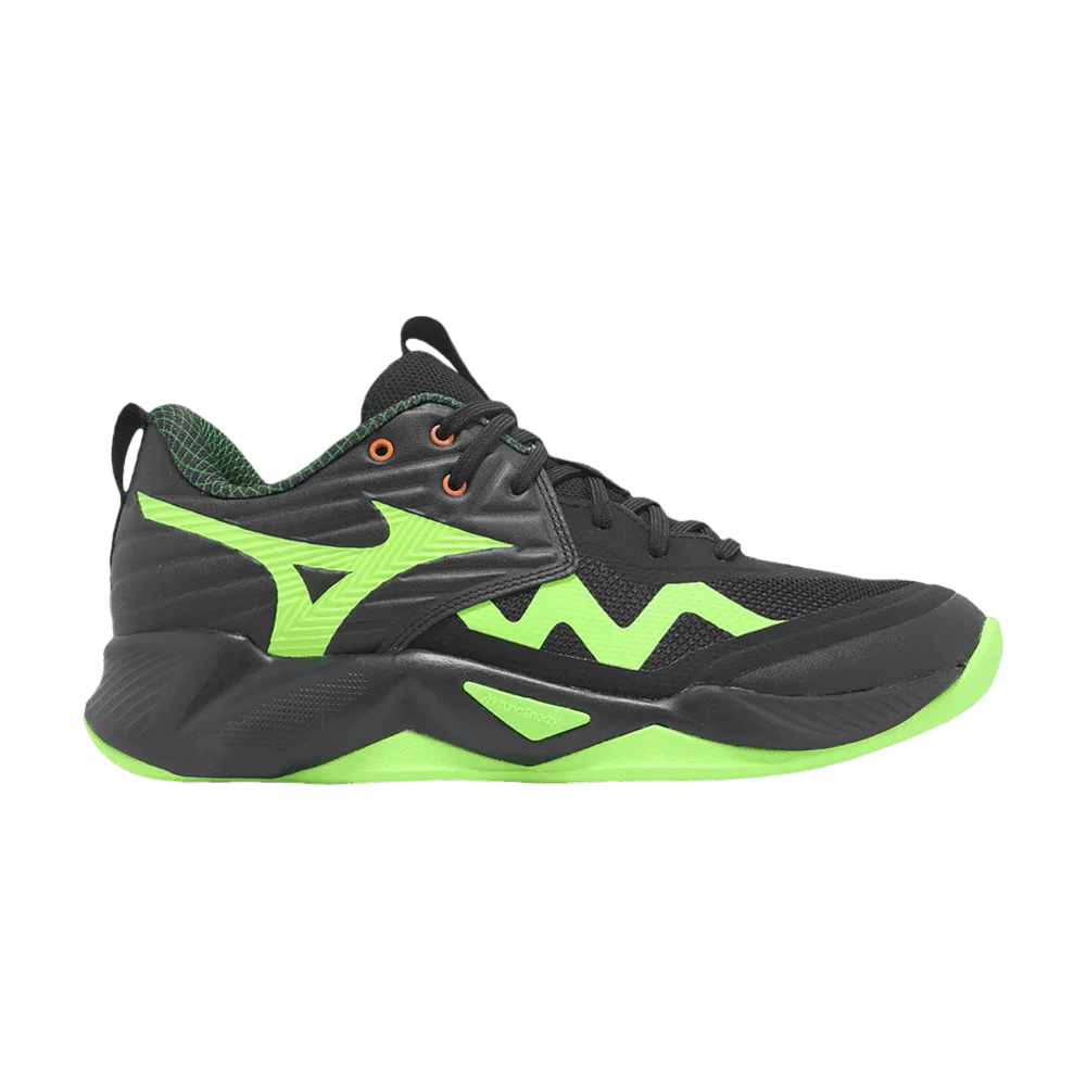 Кроссовки Mizuno Wave Momentum Pro 'Black Green'