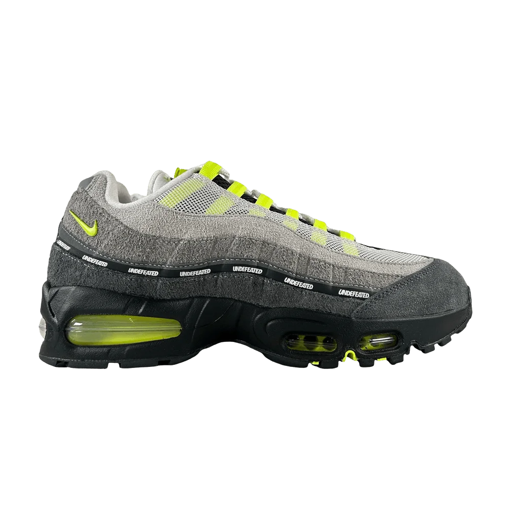 Кроссовки Undefeated x Nike Air Max 95 'Geo Exclusive - NYC Neon'
