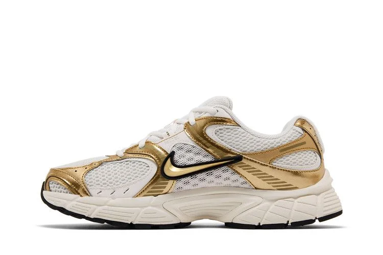 Кроссовки Nike V5 RNR 'Phantom/Phantom/Black/Metallic Gold'