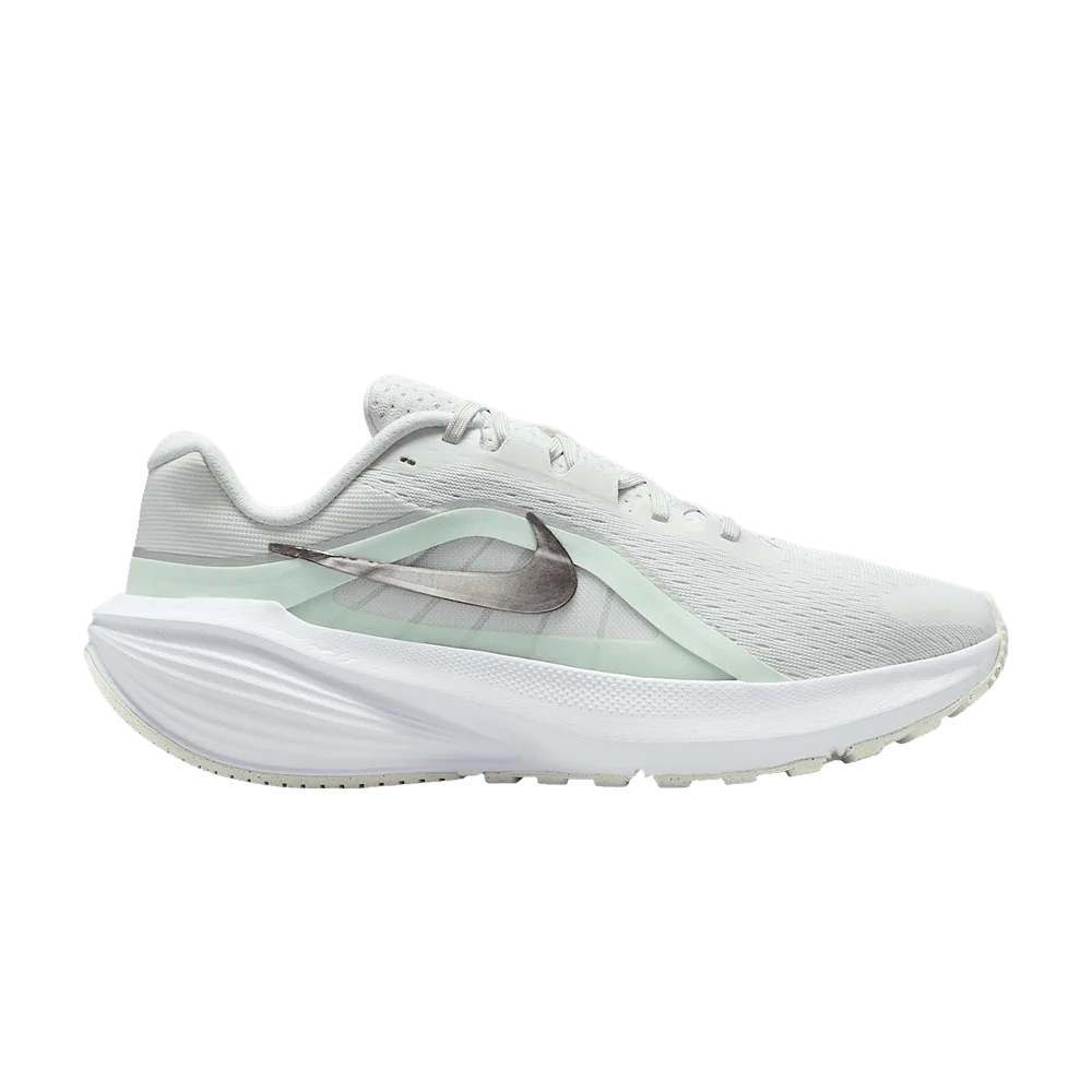 Кроссовки Nike Wmns Downshifter 14 'Off White Barely Green'