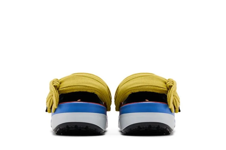 Кроссовки One Piece x Crocs Classic Clog 'Luffy'