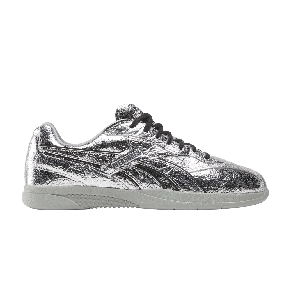 Кроссовки Pleasures x Reebok Hammer Street 'Silver Grey'