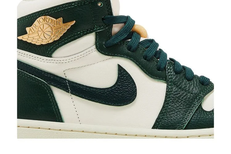 Кроссовки Wmns Air Jordan 1 Retro High OG 'Fir Pro Green'