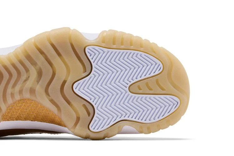 Кроссовки Wmns Air Jordan 11 Low 'Mother's Day'