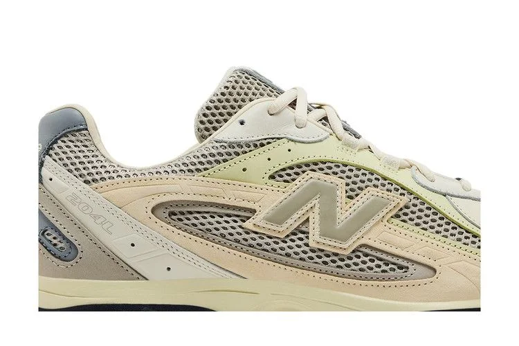 Krossovki-AURALEE-x-New-Balance-204L-Cream-1