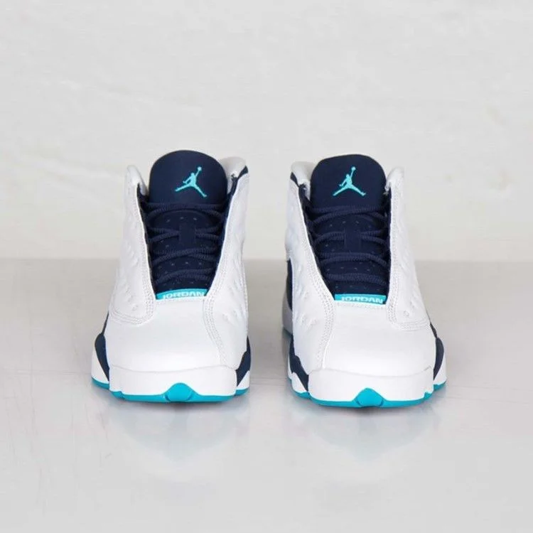 Кроссовки Air Jordan 13 Retro Low GS 'Hornets'