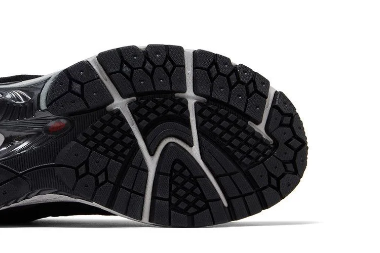 Кроссовки New Balance 2002R 'Black Grey'