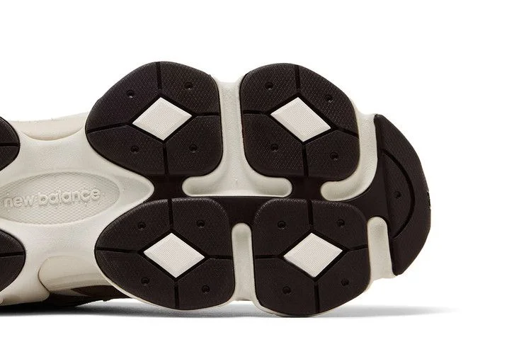 Кроссовки New Balance 9060 'Thunder Brown'