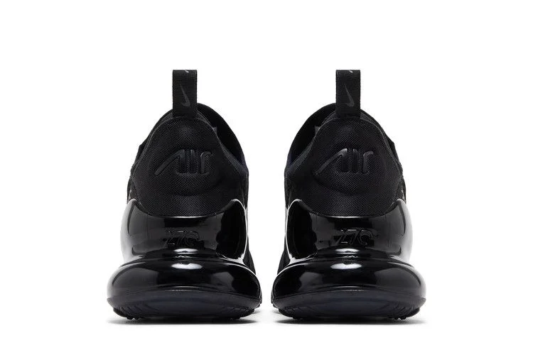 Krossovki-Nike-Air-Max-270-Triple-Black-2024-5