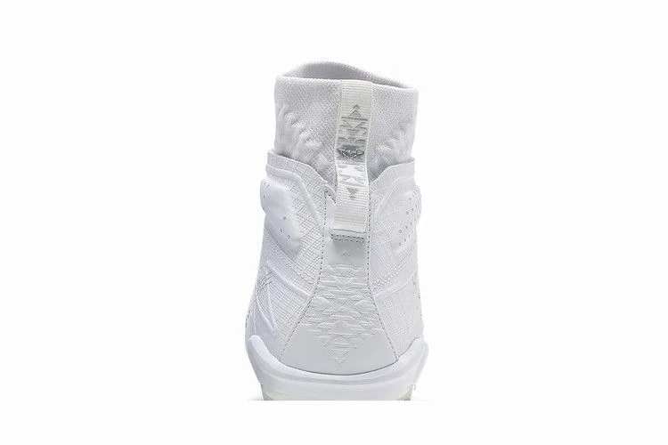 Кроссовки Nike Alpha Huarache 7 Elite 'White Metallic Silver'