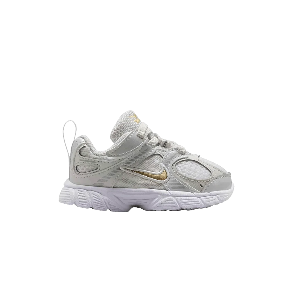 Кроссовки Nike V5 RNR TD 'White Metallic Gold'