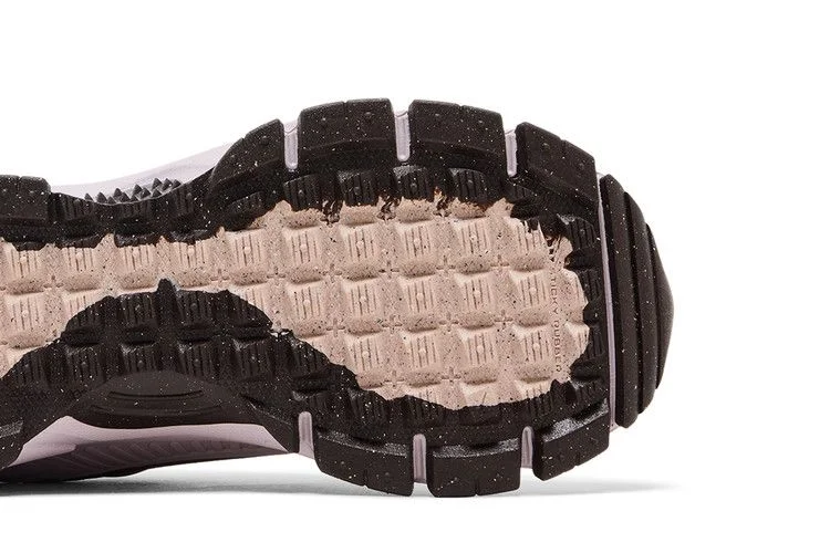 Кроссовки Nike Wmns Zoom Vomero Roam Winterized 'Tattoo'