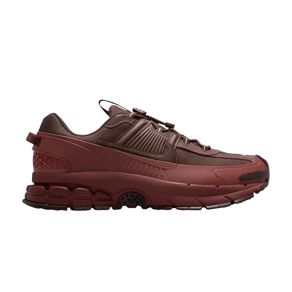 Кроссовки Nike Zoom Vomero Roam 'Baroque Brown Red Sepia'