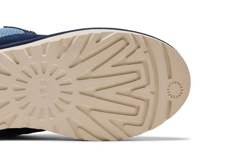 Кроссовки UGG Wmns Lowmel 'Dark Indigo Sea Salt'