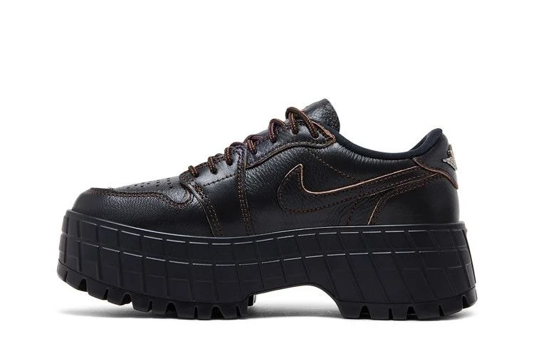 Кроссовки Wmns Air Jordan 1 Low Brooklyn 'Black Cacao Wow'