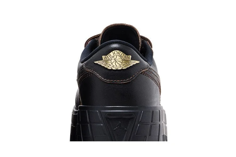 Кроссовки Wmns Air Jordan 1 Low Brooklyn 'Black Cacao Wow'