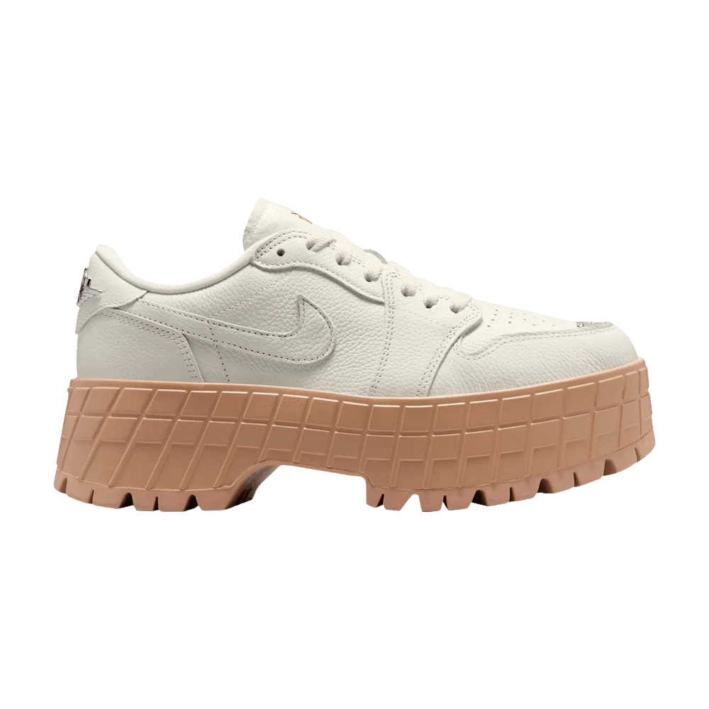 Кроссовки Wmns Air Jordan 1 Low Brooklyn 'Light Madder Root'