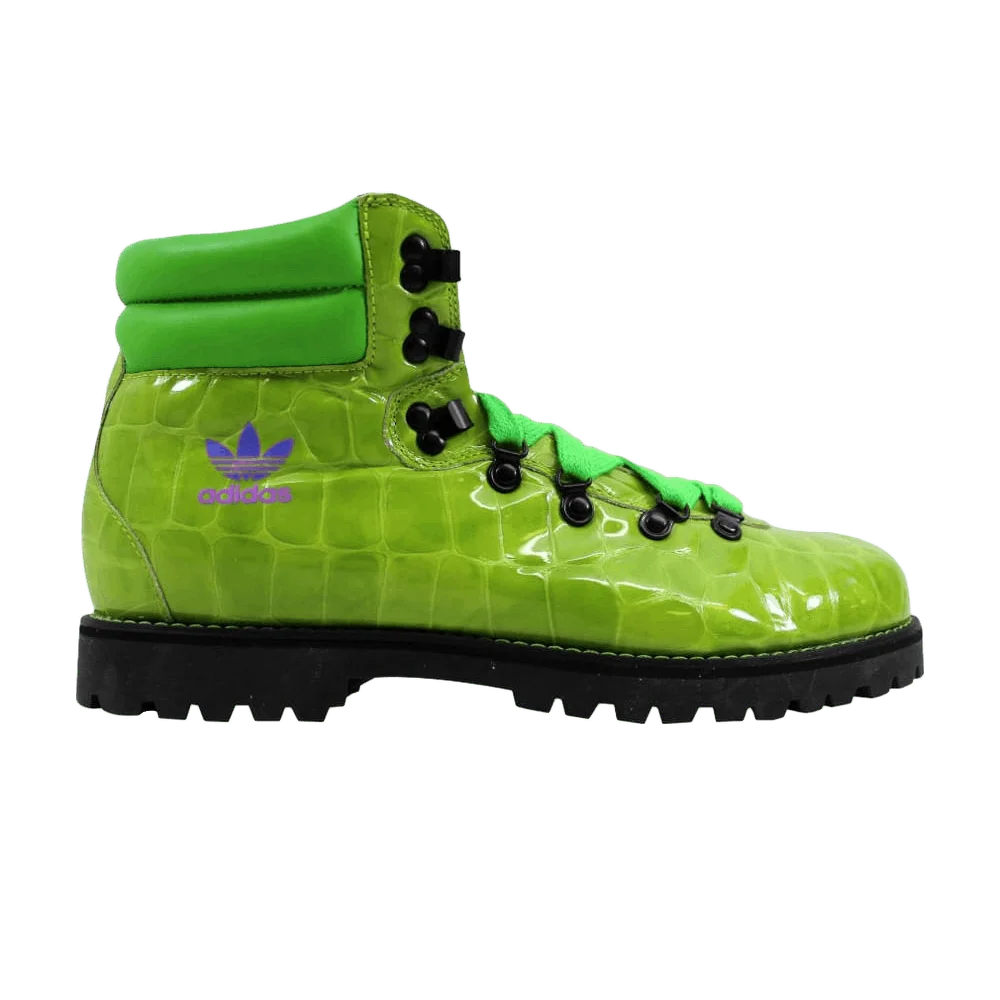 Botinki-Jeremy-Scott-x-adidas-Hiking-Boot-Pantone-Green