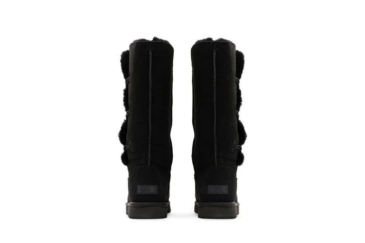 Botinki-UGG-Wmns-Bailey-Button-Triplet-2-Boot-Black-5