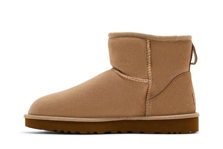 Botinki-UGG-Wmns-Classic-Mini-II-Sand-2