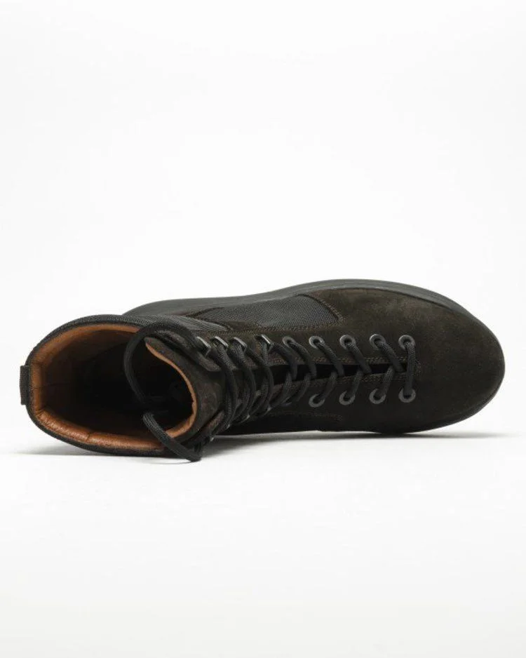 Botinki-Yeezy-Season-3-Military-Boot-Onyx-Shade-1
