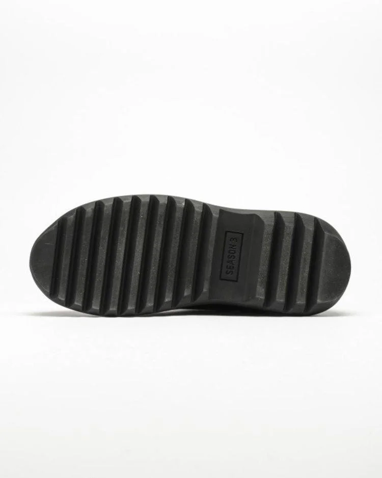 Botinki-Yeezy-Season-3-Military-Boot-Onyx-Shade-4