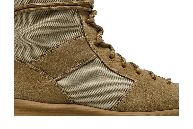 Botinki-Yeezy-Season-3-Military-Boot-Rock-1