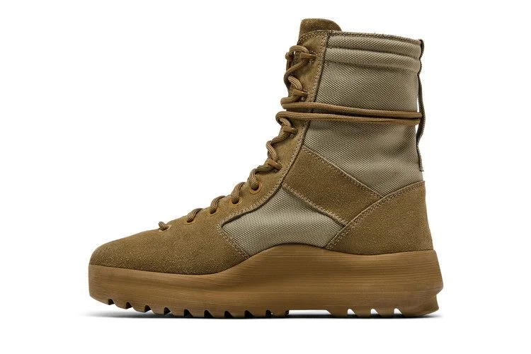 Botinki-Yeezy-Season-3-Military-Boot-Rock-2