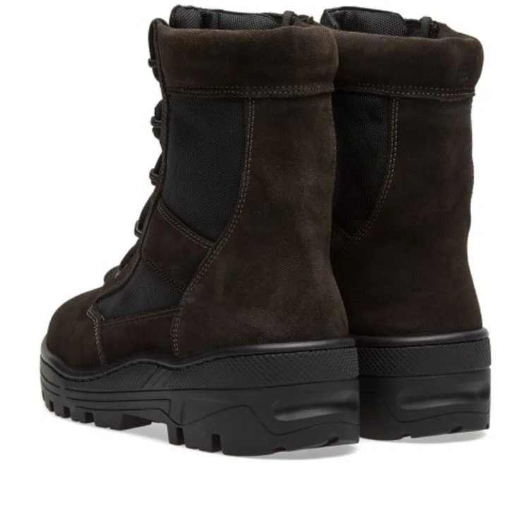Botinki-Yeezy-Season-4-Combat-Boot-Oil-2