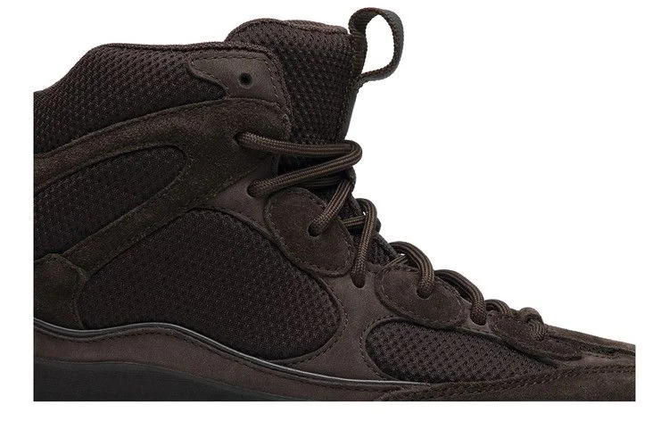 Botinki-Yeezy-Season-7-Desert-Boot-Oil-1