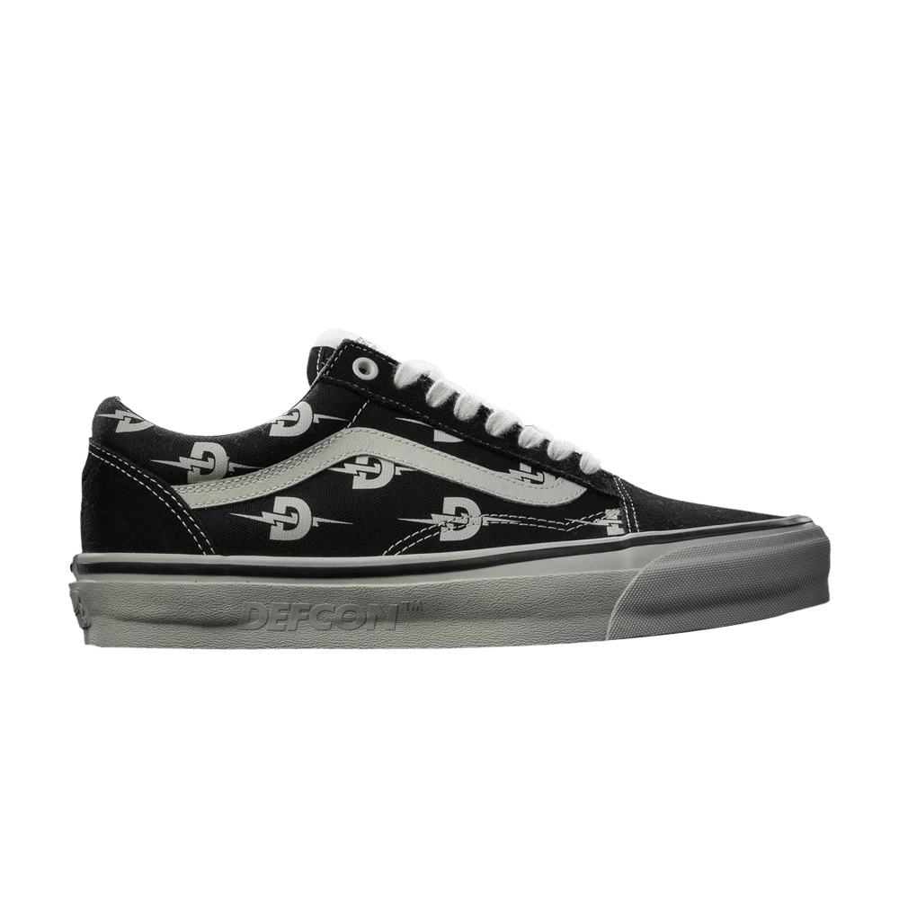 Kedy-Defcon-x-Vans-Old-Skool-36-Black-White