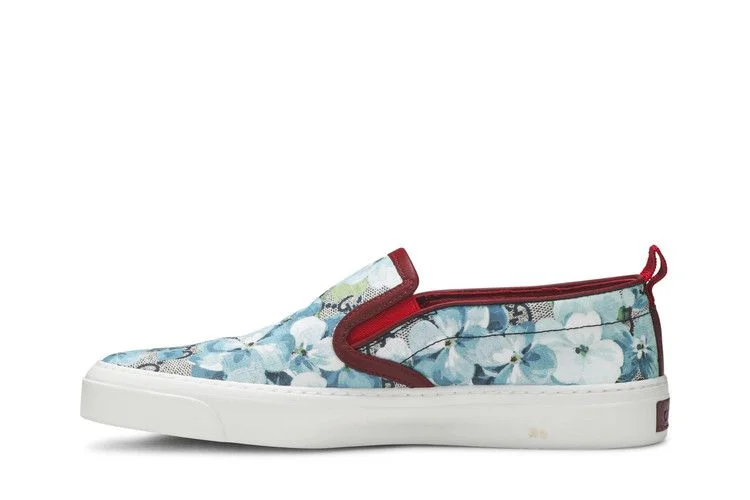Kedy-Gucci-Wmns-GG-Supreme-Canvas-Slip-On-Blue-Floral-2
