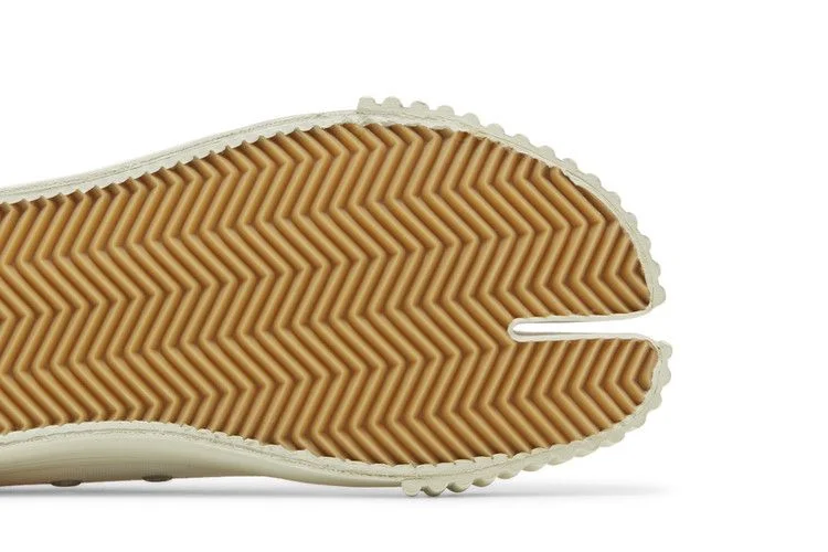 Kedy-Maison-Margiela-Wmns-Tabi-Canvas-Low-White-4