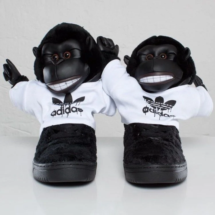 Krossovki-Adidas-Jeremy-Scott-Gorilla-1