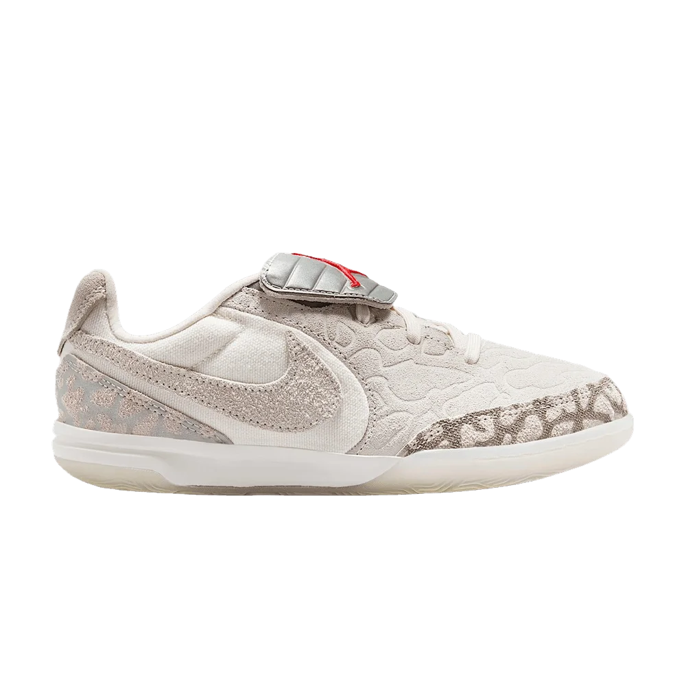 Krossovki-Air-Jordan-Jr.-Tiempo-Streetgato-SE-IC-GS-Phantom