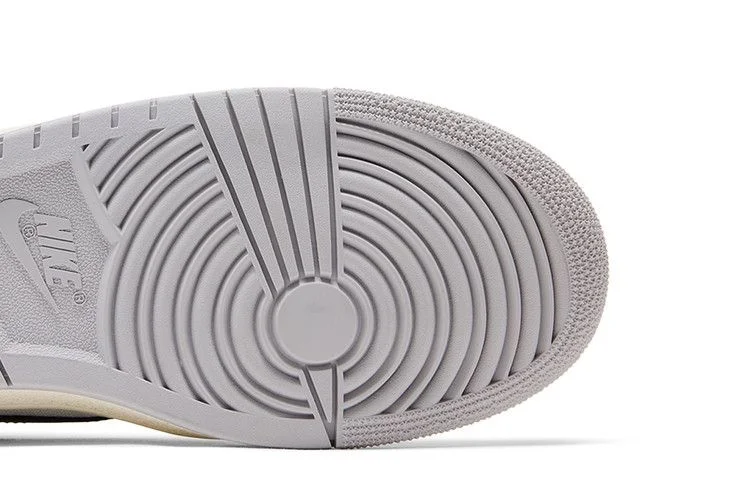Krossovki-Air-Jordan-Skyline-Low-Summit-White-4
