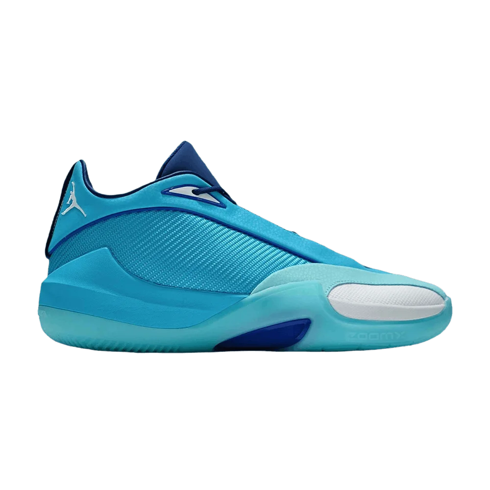 Krossovki-Air-Jordan-Triangle-Baltic-Blue-White