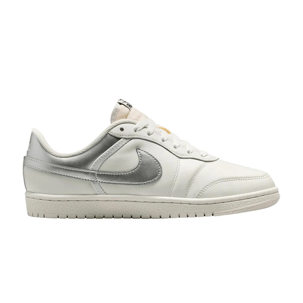 Krossovki-Air-Jordan-Wmns-Skyline-Low-Swan-Metallic-Silver