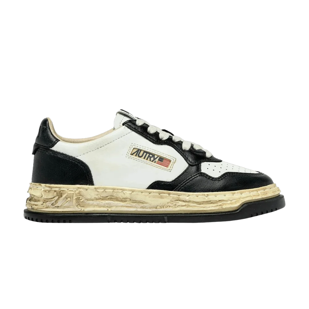 Krossovki-Autry-x-Maison-Mihara-Yasuhiro-Maison-Mihara-Wmns-Yasuhiro-Super-Vintage-Low-White-Black