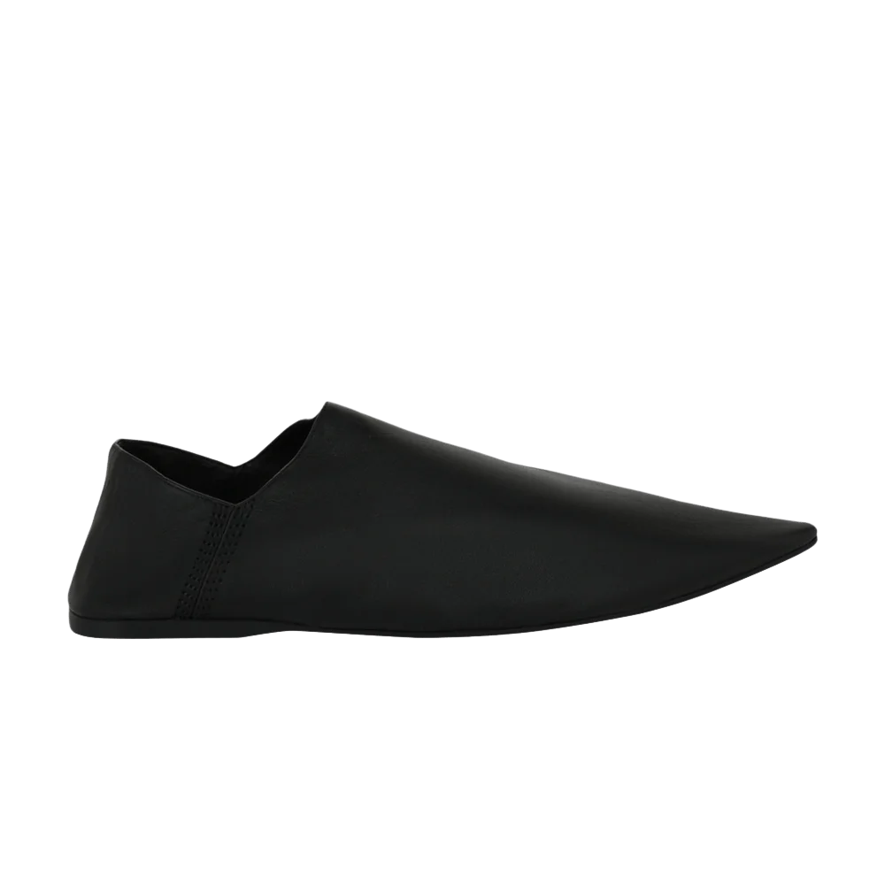 Krossovki-Balenciaga-Pointed-Leather-Flat-Black