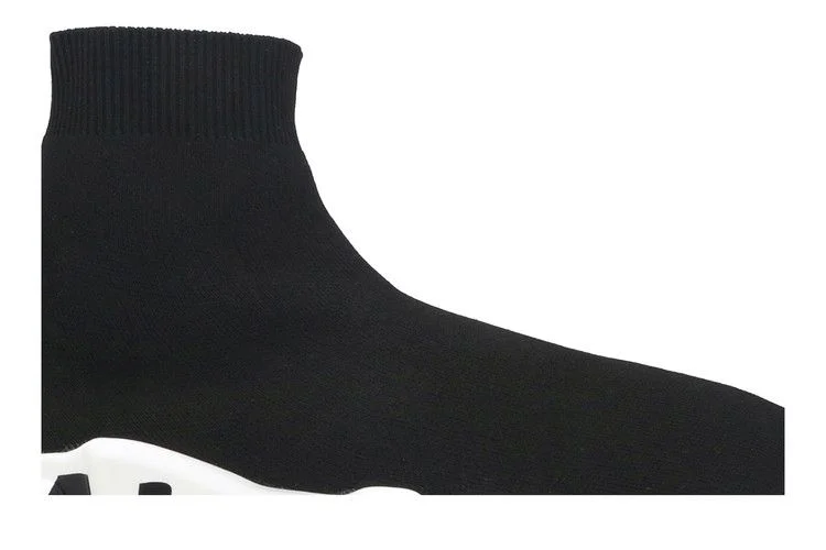 Krossovki-Balenciaga-Speed-Trainer-Graffiti-Black-White-1