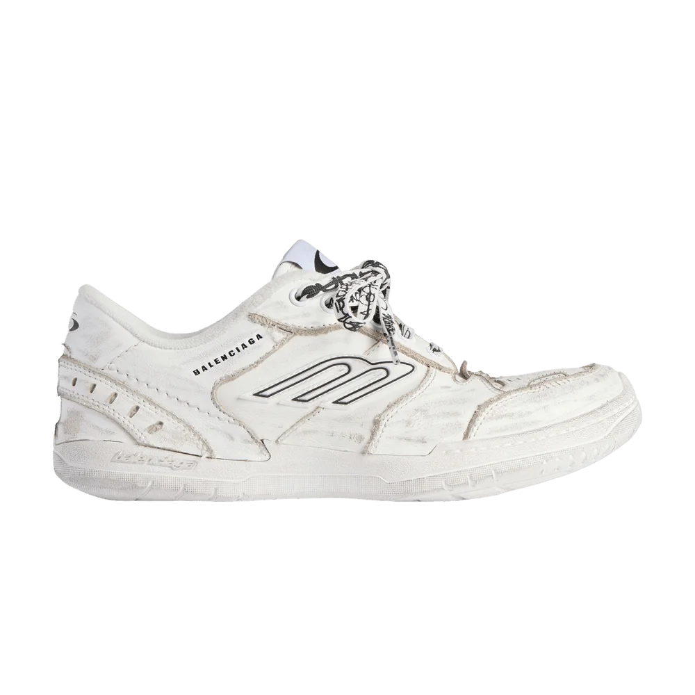 Krossovki-Balenciaga-Wmns-Hamptons-Medium-Worn-out-Sneaker-White