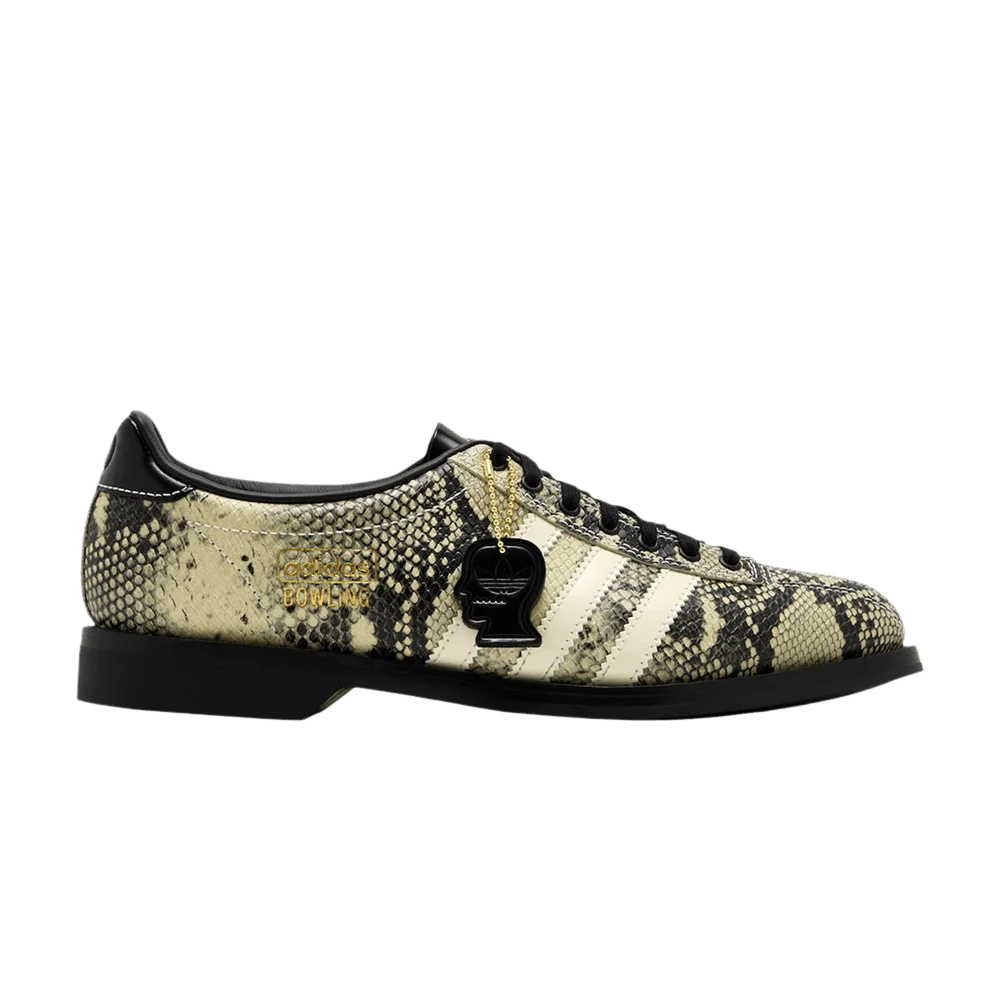 Krossovki-Brain-Dead-x-adidas-Samba-Bowling-Snakeskin