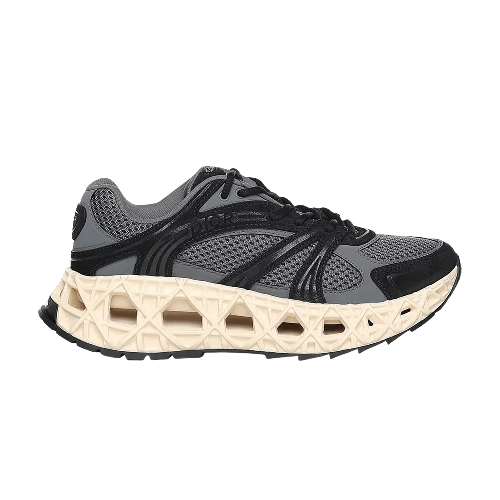 Krossovki-Dior-B35-NXXT-Runner-Noir