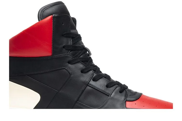 Krossovki-Fear-of-God-Basketball-Sneaker-1