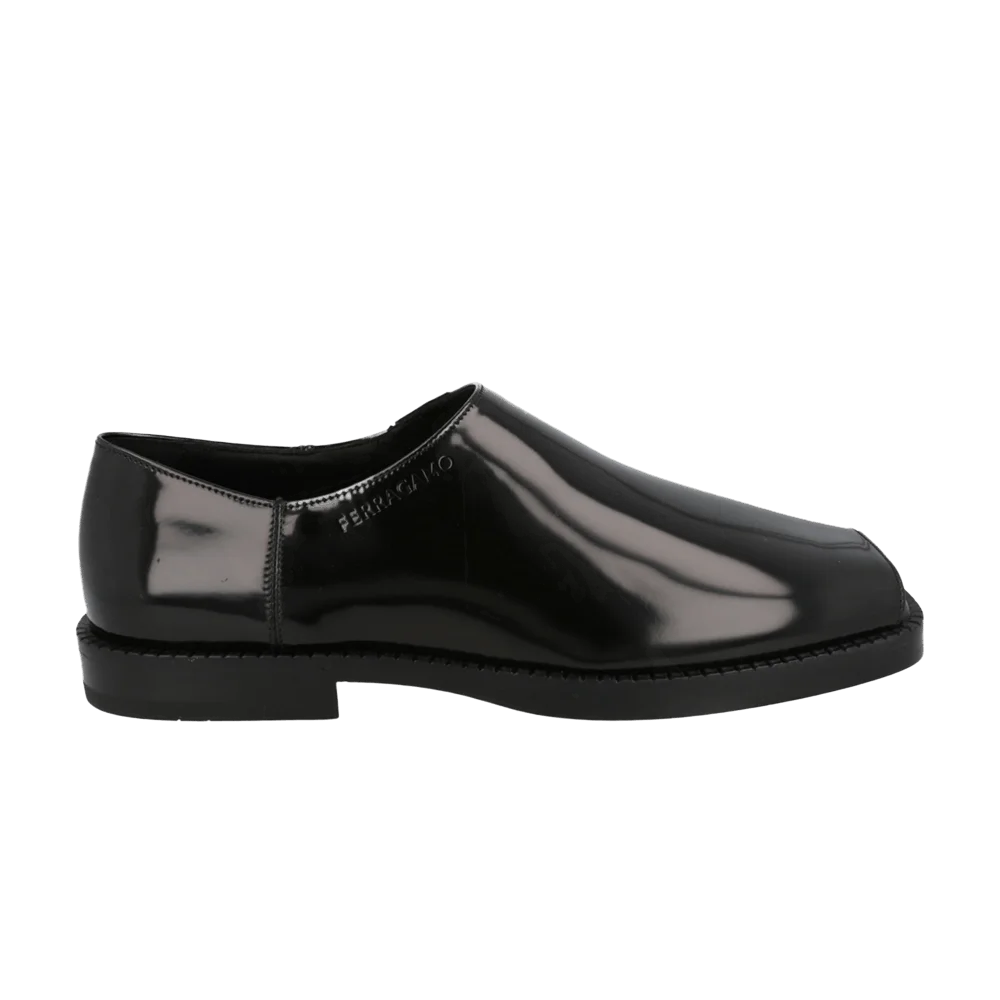 Krossovki-Ferragamo-Dyaso-Open-Toe-Loafer-Black