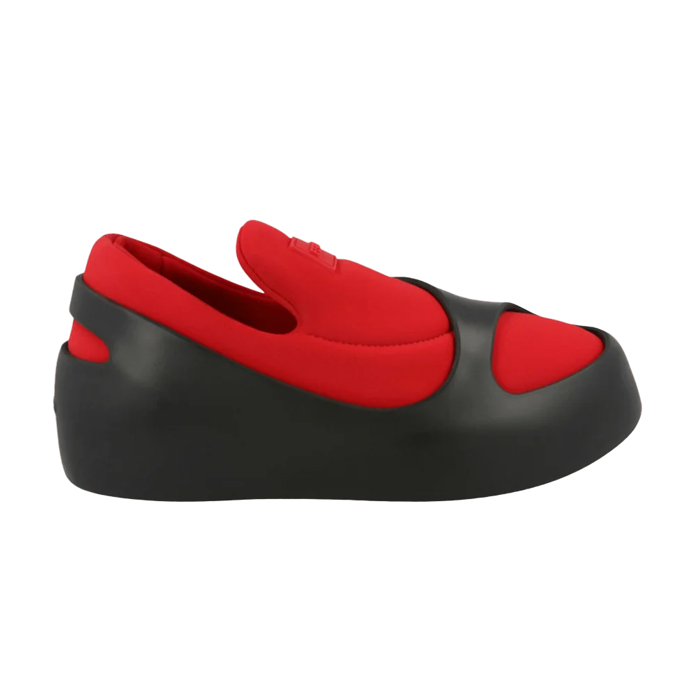 Krossovki-Ferragamo-Lunar-Paneled-Slip-On-Sneaker-Red