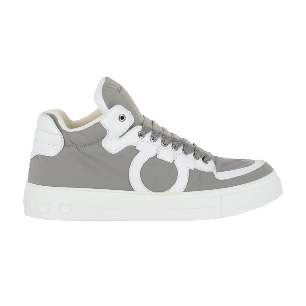 Krossovki-Ferragamo-Marvelous-3-Low-Top-Sneaker-Light-Grey