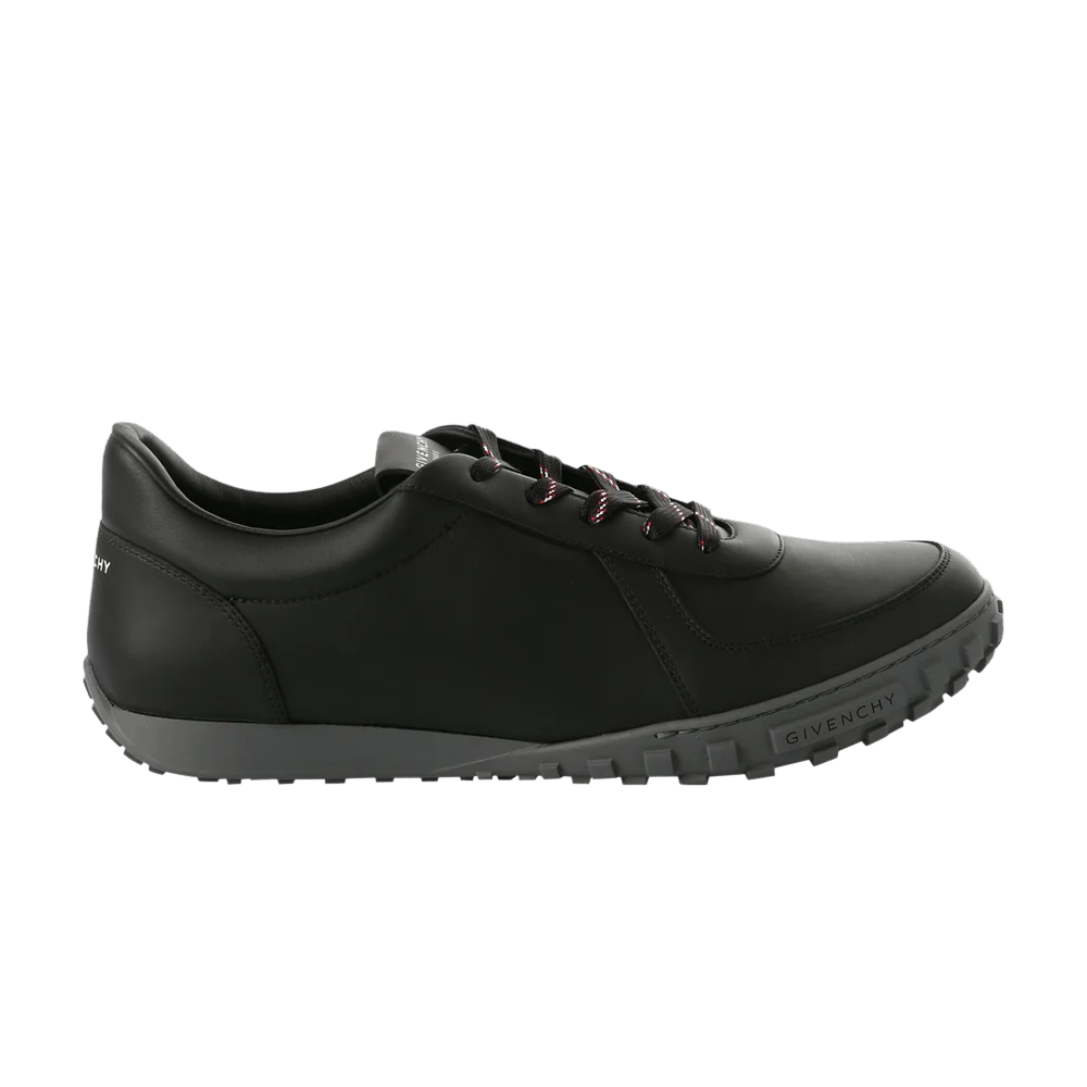 Krossovki-Givenchy-Glide-Runner-Sneaker-Black